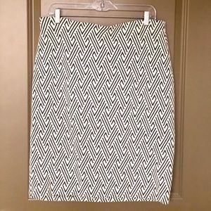 Philosophy houndstooth skirt from Nordstrom, matching jacket also available